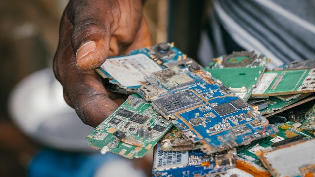 Rich and Poor Nations Can Link up to Recycle E-waste