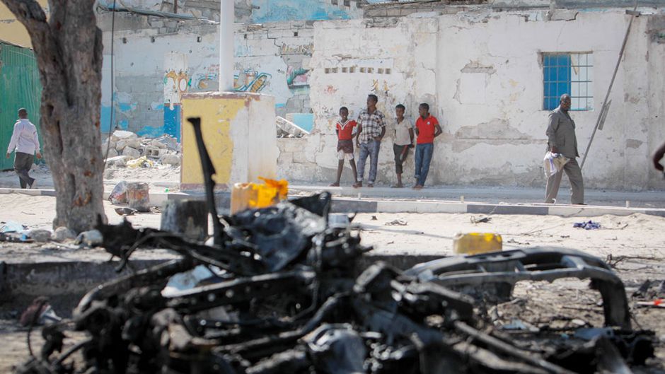 Mogadishu_Wreckage_560353
