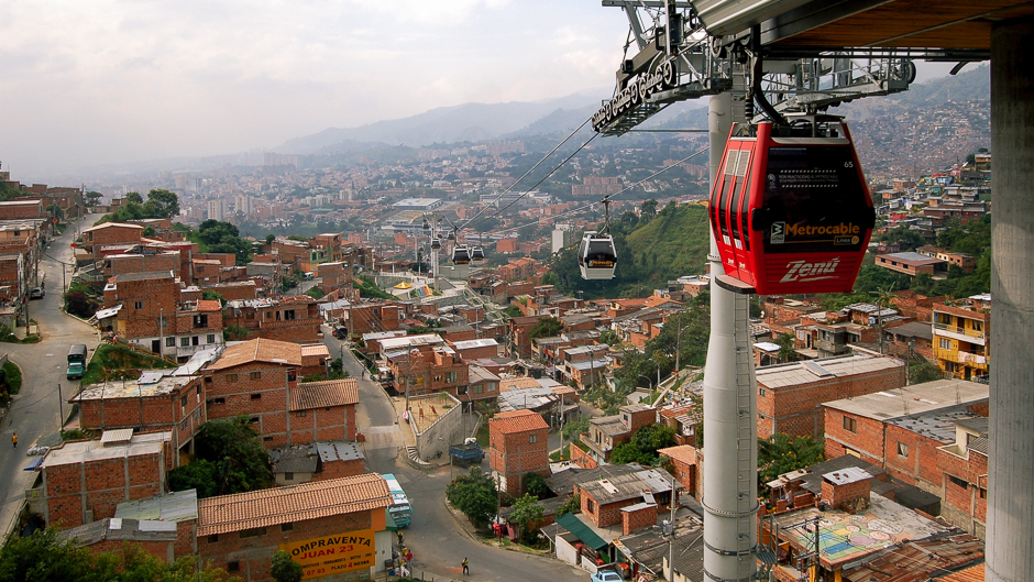 Metrocable in Commune 13, Medellín, Colombia. Photo: Omar Uran. Creative Commons BY 2.0 (cropped). 