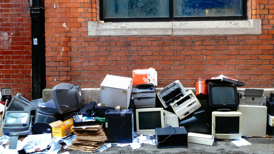 italy-solving-e-waste-banner