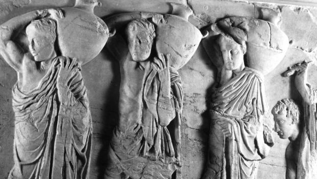 カンパナ兄弟はアテネでプロジェクトを開発