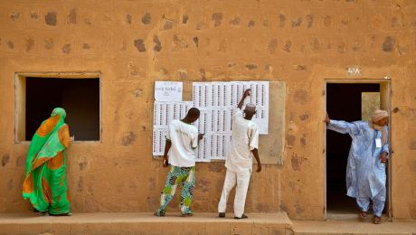 参加型民主主義 アテネの民主主義は、参加型民主主義の直接の祖先です。