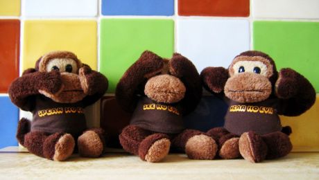 多くの人が直面している問題がアルツハイマー病のリスクを高める