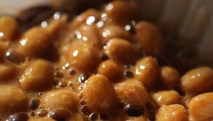 コンドームを使用していても、コンドームで保護できない部分と接触すると、ヘルペスウイルスに感染する可能性があります。